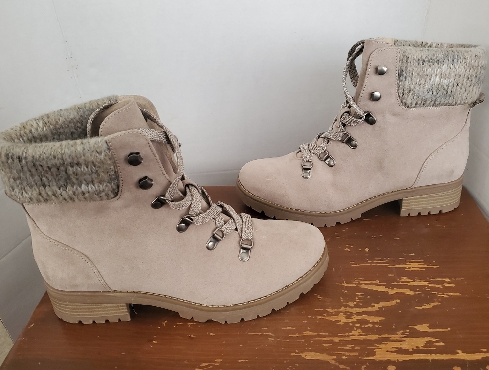 Austin Trading Co Womens Boots sz9M